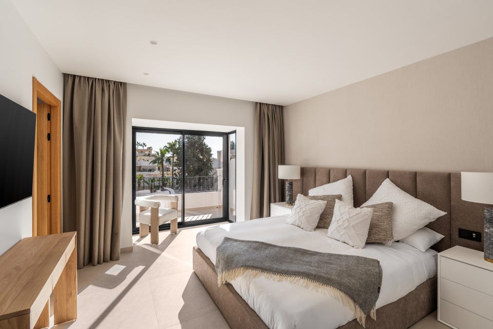 Marbella - Elegant duplex penthouse i Aloha Gardens - Totalrenovert i hjertet av Nueva Andalucía – bilde 5