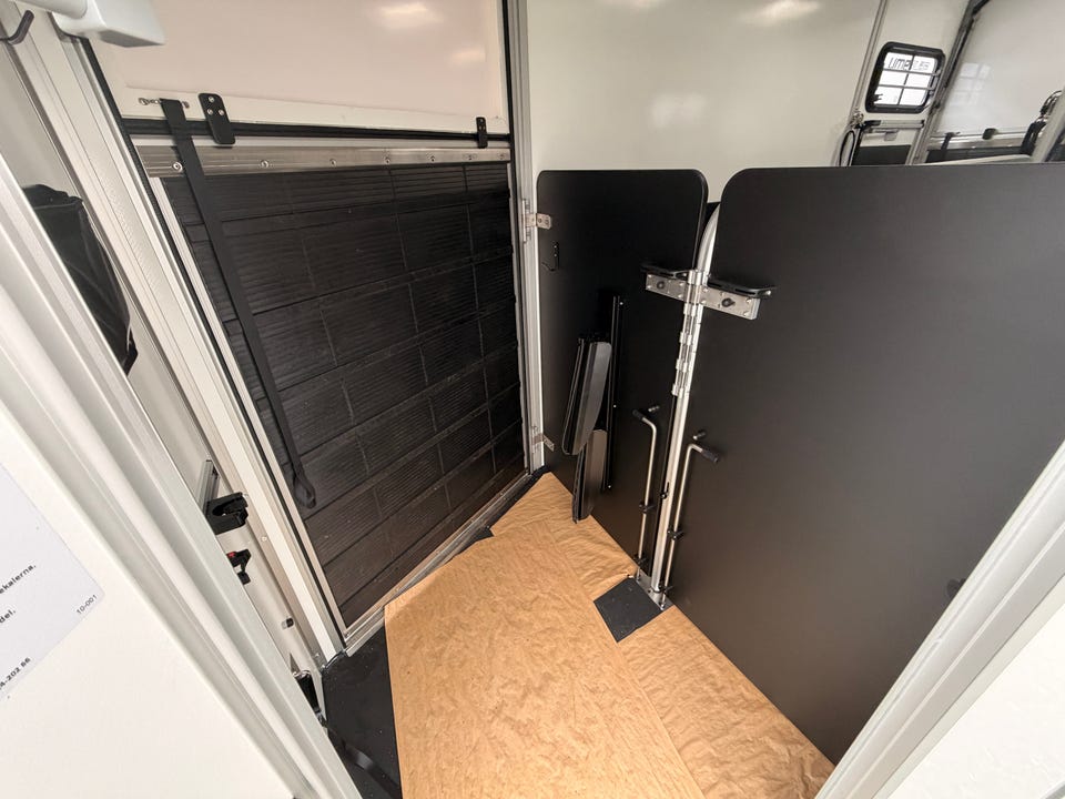 Product image 2 of 19