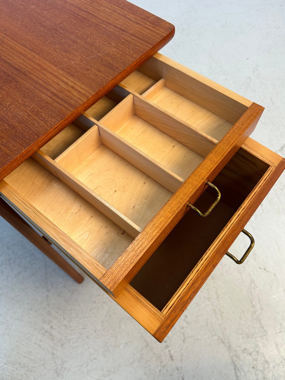 Product image 4 of 27
