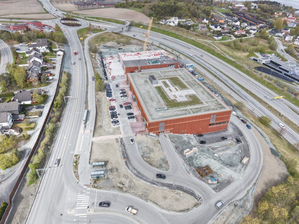 SKOVGÅRDEN - Nytt kombinasjonsbygg for plasskrevende næring med sentral beliggenhet