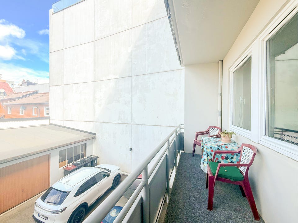 Balcony off the kitchen