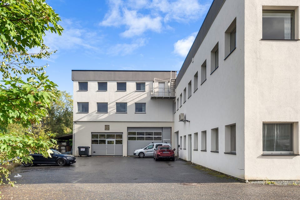 ÅLESUND - BREIVIKA - Kombinert kontor- og industri eiendom med strategisk god beliggenhet til leie