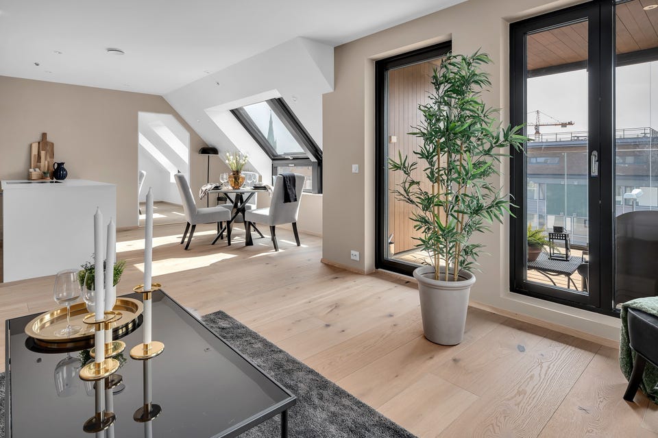 The flat has a good layout with an open-plan living room/kitchen.