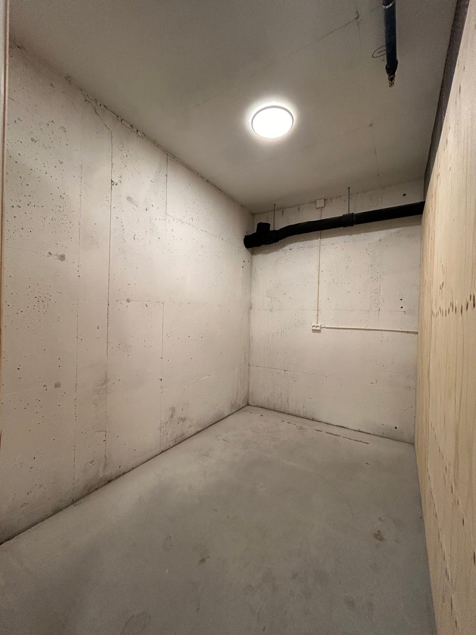 Large storage room in the basement included