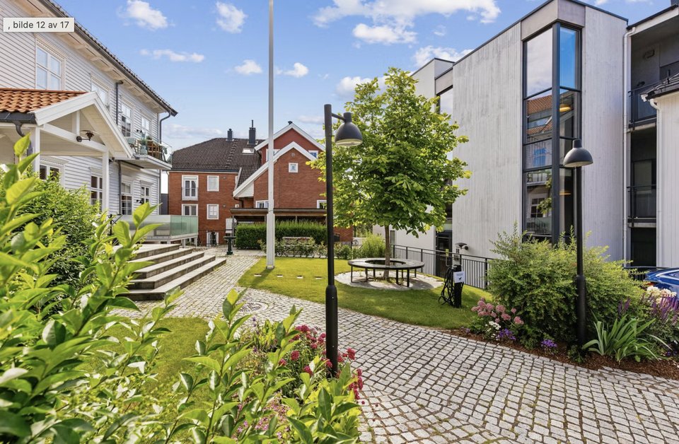 Would you like a viewing? Contact the broker to arrange one