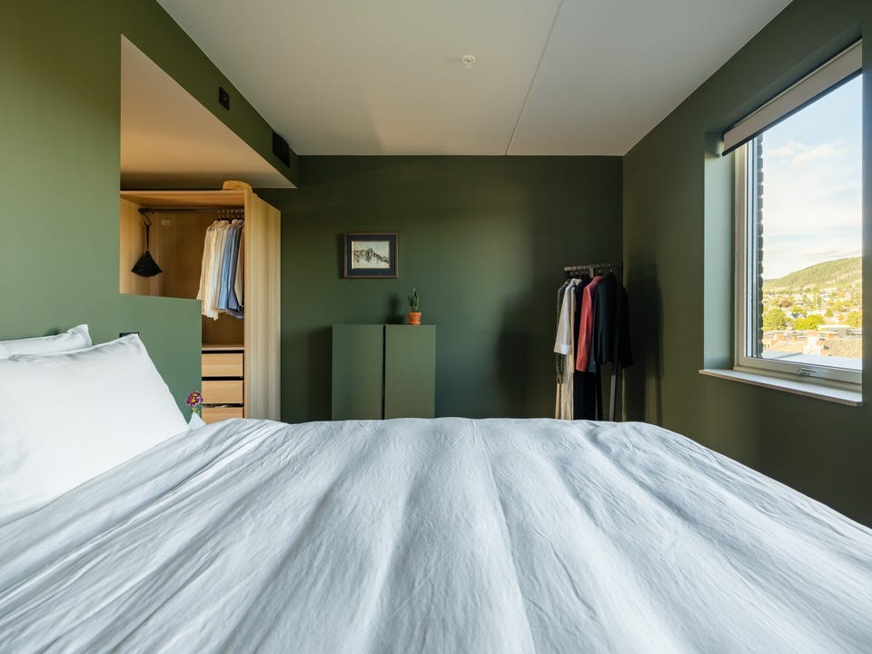 Leiligheten har balansert ventilasjon som sørger for et sunt og godt inneklima.