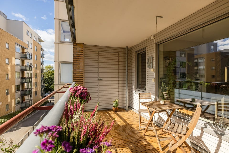I enden er det en praktisk utebod på 2m².