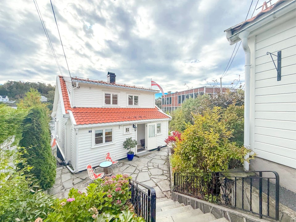 Skjermet gårdsplass.