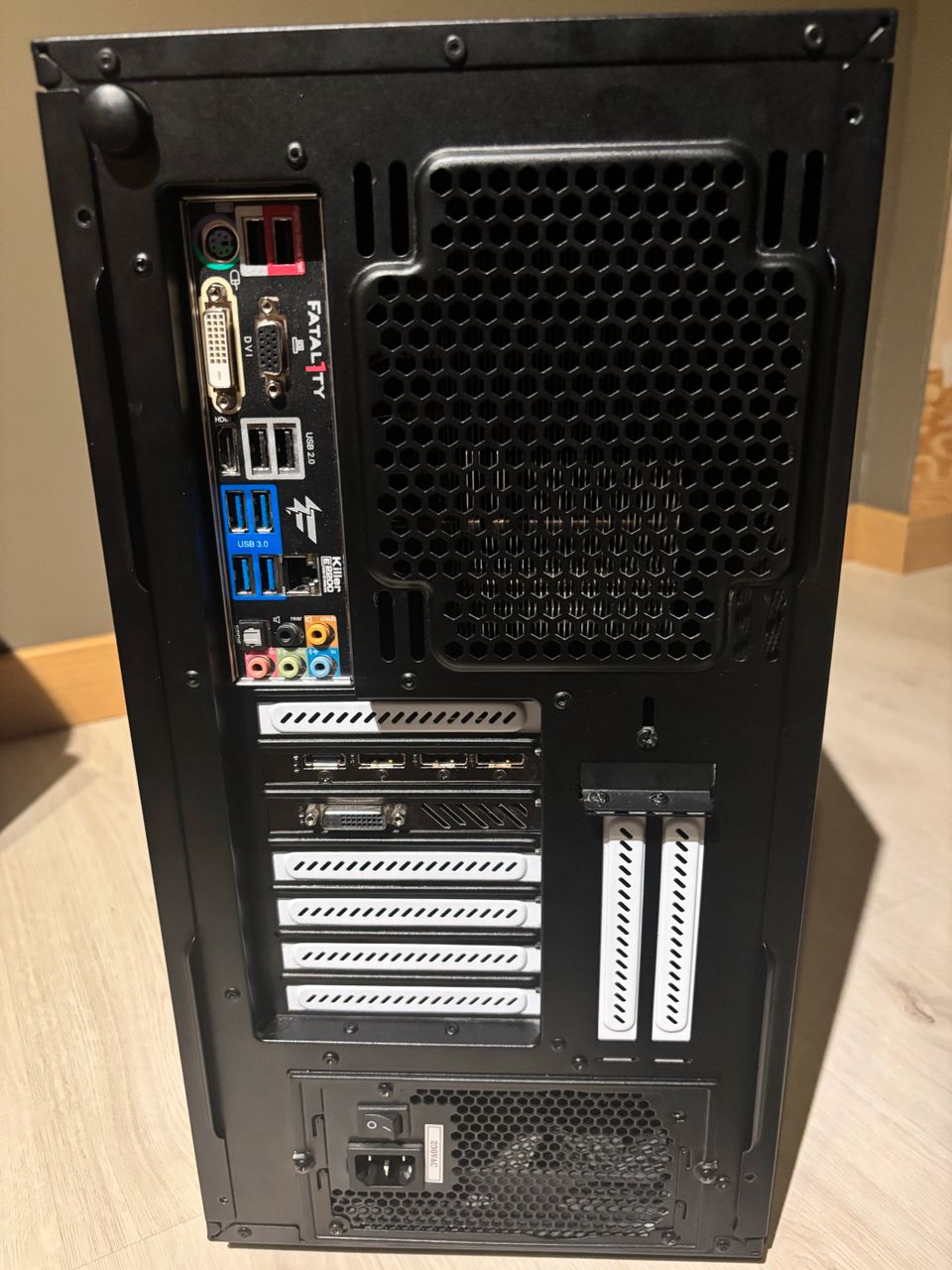 reservert ut tirsdag] Gaming PC - 1080 gtx - i7 4790k | FINN
