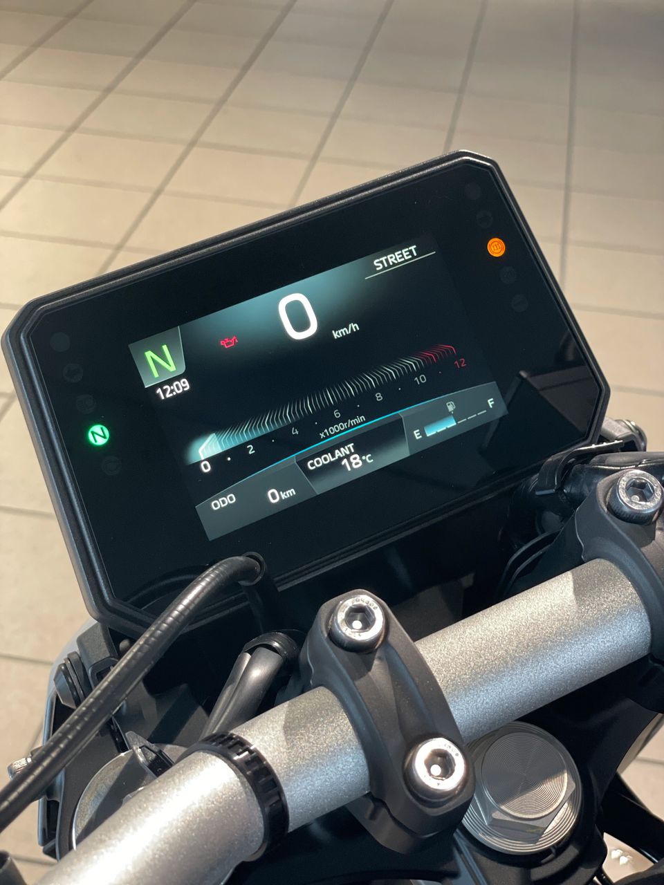 Speedmc brukt motorsykkel bildekarusell nummer 10