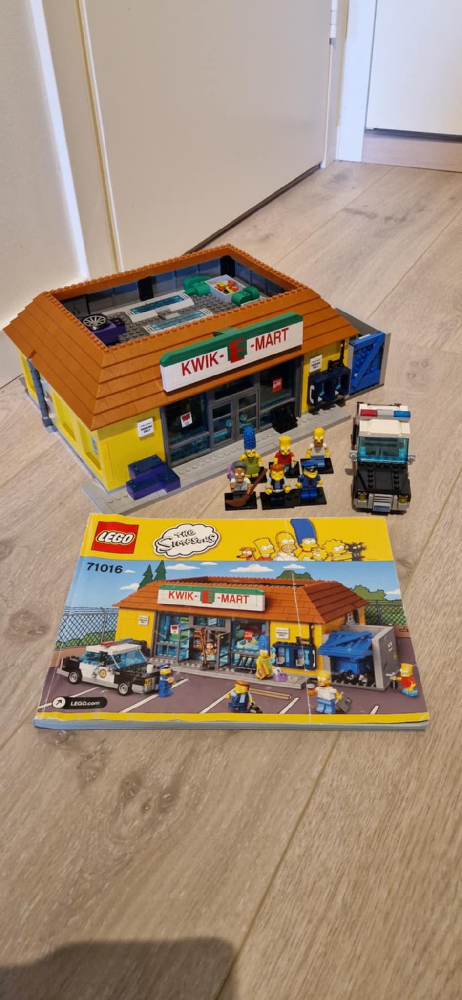 Lego 71016 Simpsons Kwik E Mart Lego Set The Kwik-E-Mart 71016 The