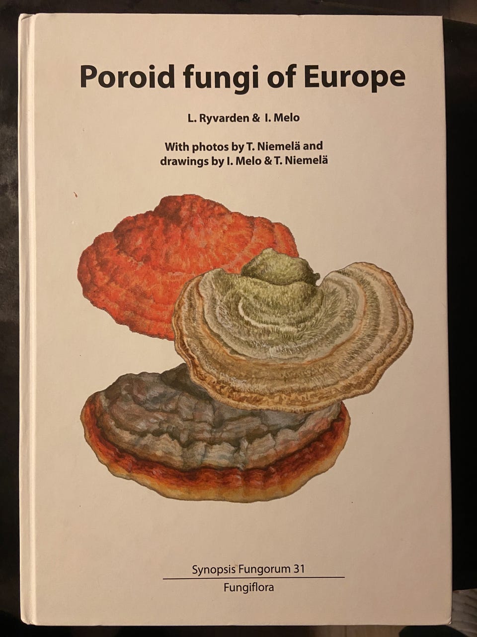 洋書　きのこ図鑑　Poroid fungi of Europe Poroid fungi of Europe 3rd edition (2022)-Ryvarden, Melo