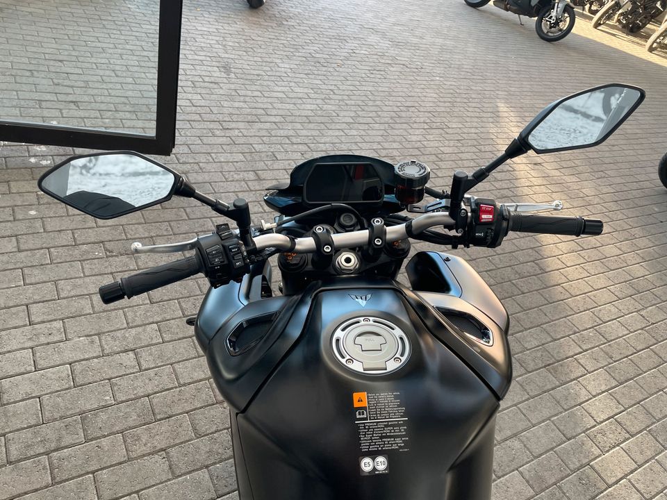 Speedmc brukt motorsykkel bildekarusell nummer 16