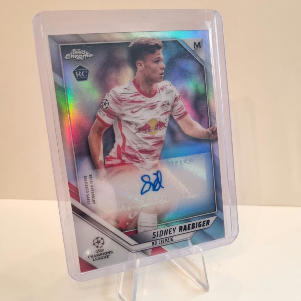 2021 Topps Chrome UCL Auto Black White Raywave Sidney