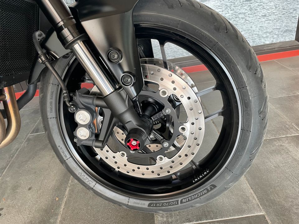 Speedmc brukt motorsykkel bildekarusell nummer 6