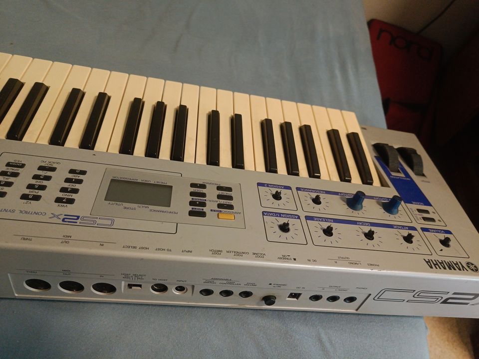 Yamaha CS2x | FINN-torget