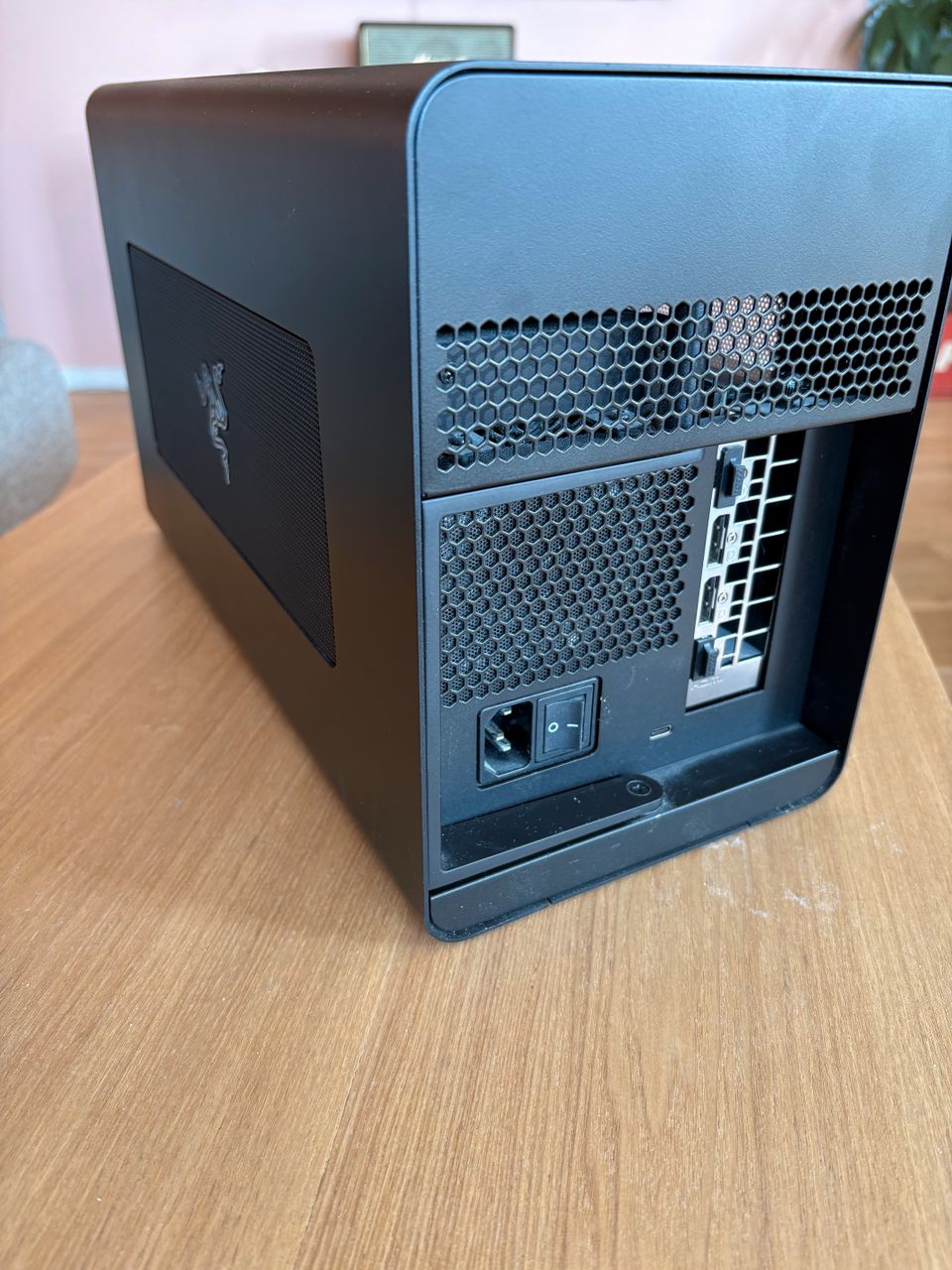 Razer Core X e-Gpu med skjermkort Radeon RX Vega 64 8GB