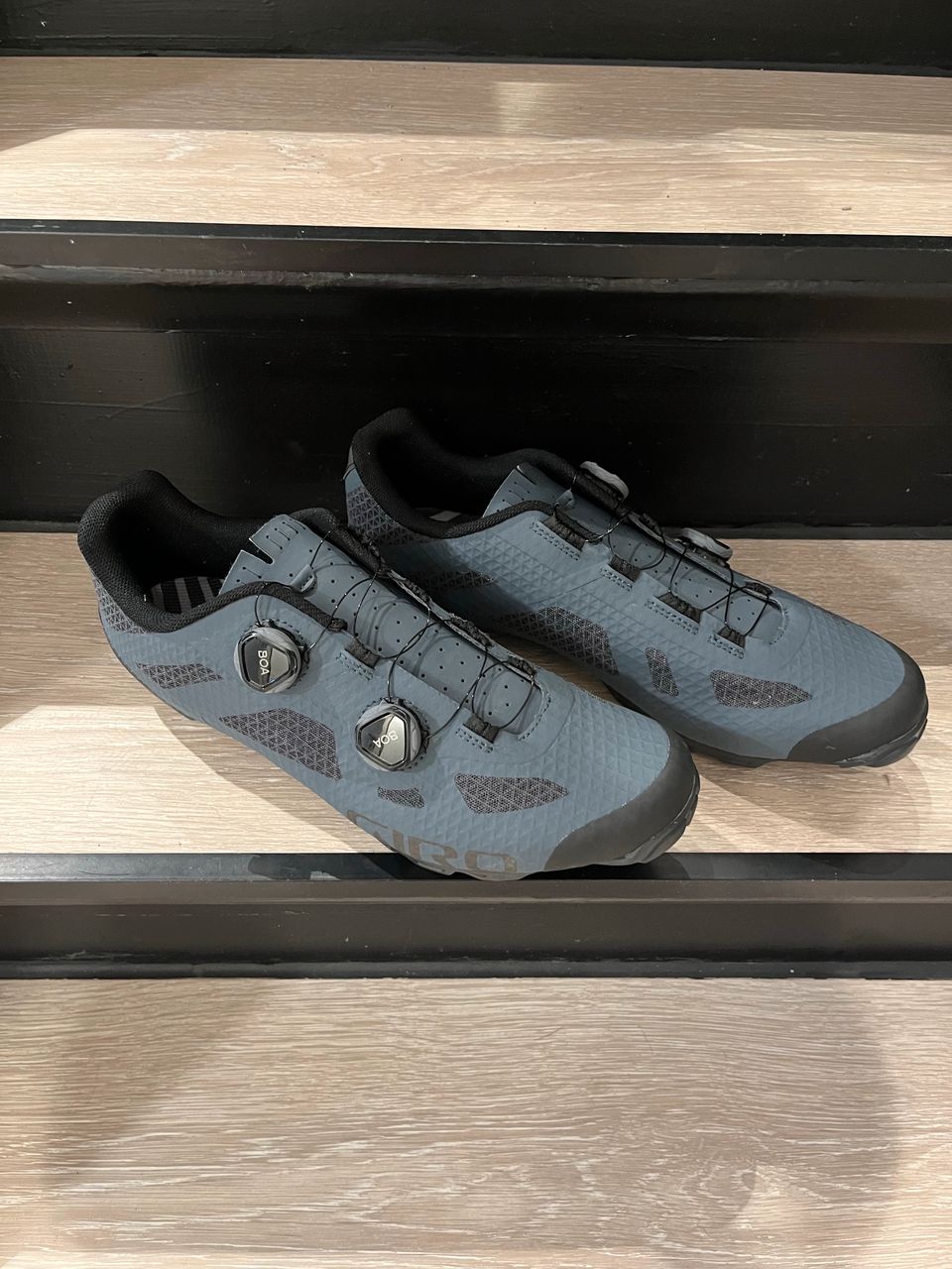 ウェア GIRO SECTOR Portaro Grey size43 Giro Sector Mens Mountain Cycling Shoes, Portaro Grey, 13.5