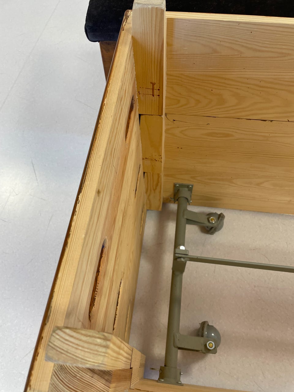 Product image 10 of 17