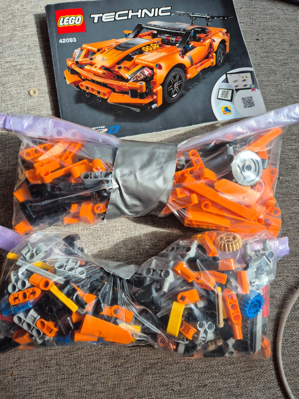 KOMPLETT lego technic corvette ZR FINN-torget