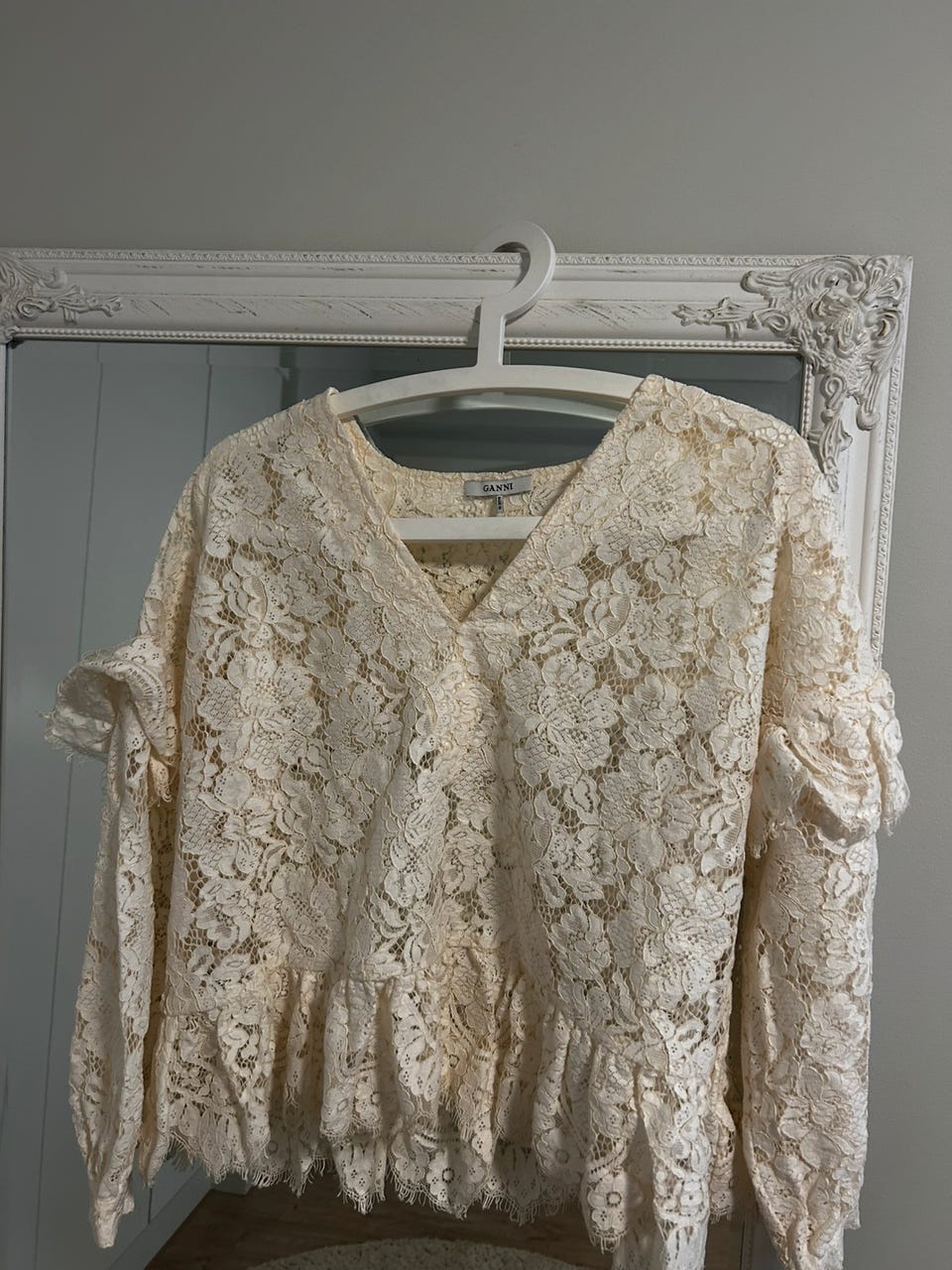 Ganni blonde jerome bluse FINN-torget