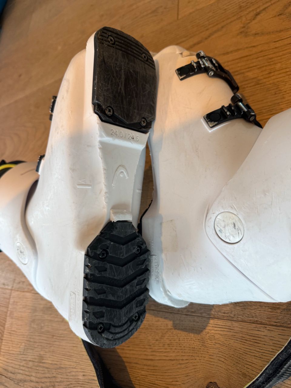HEAD RAPTOR70 24.0-24.5㎝ Head Raptor 70 (2022/23) | XSPO
