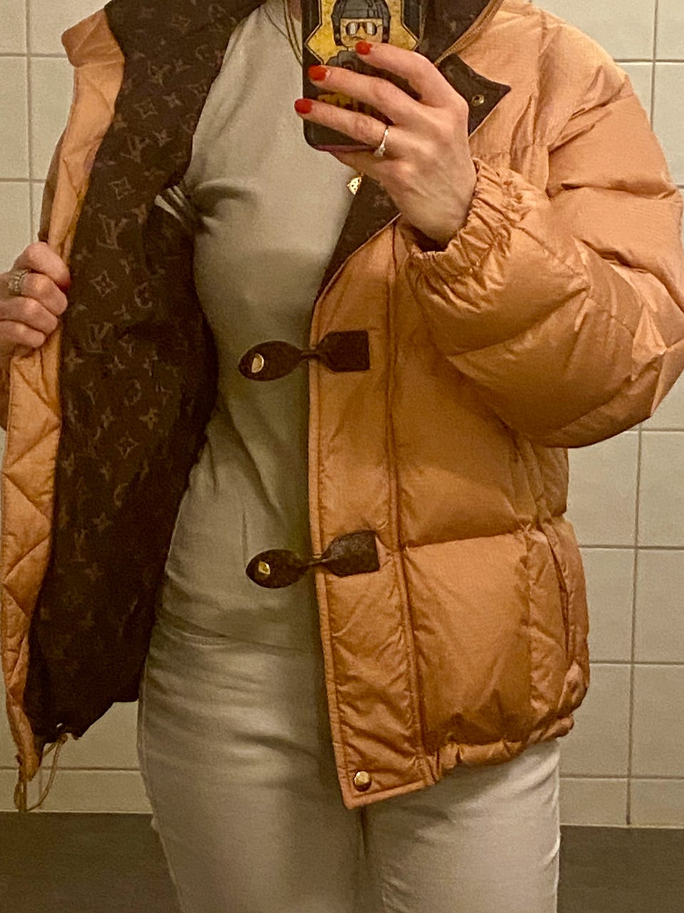 Louis Vuitton Monogram Accent Pillow Puffer Jacket | FINN-torget