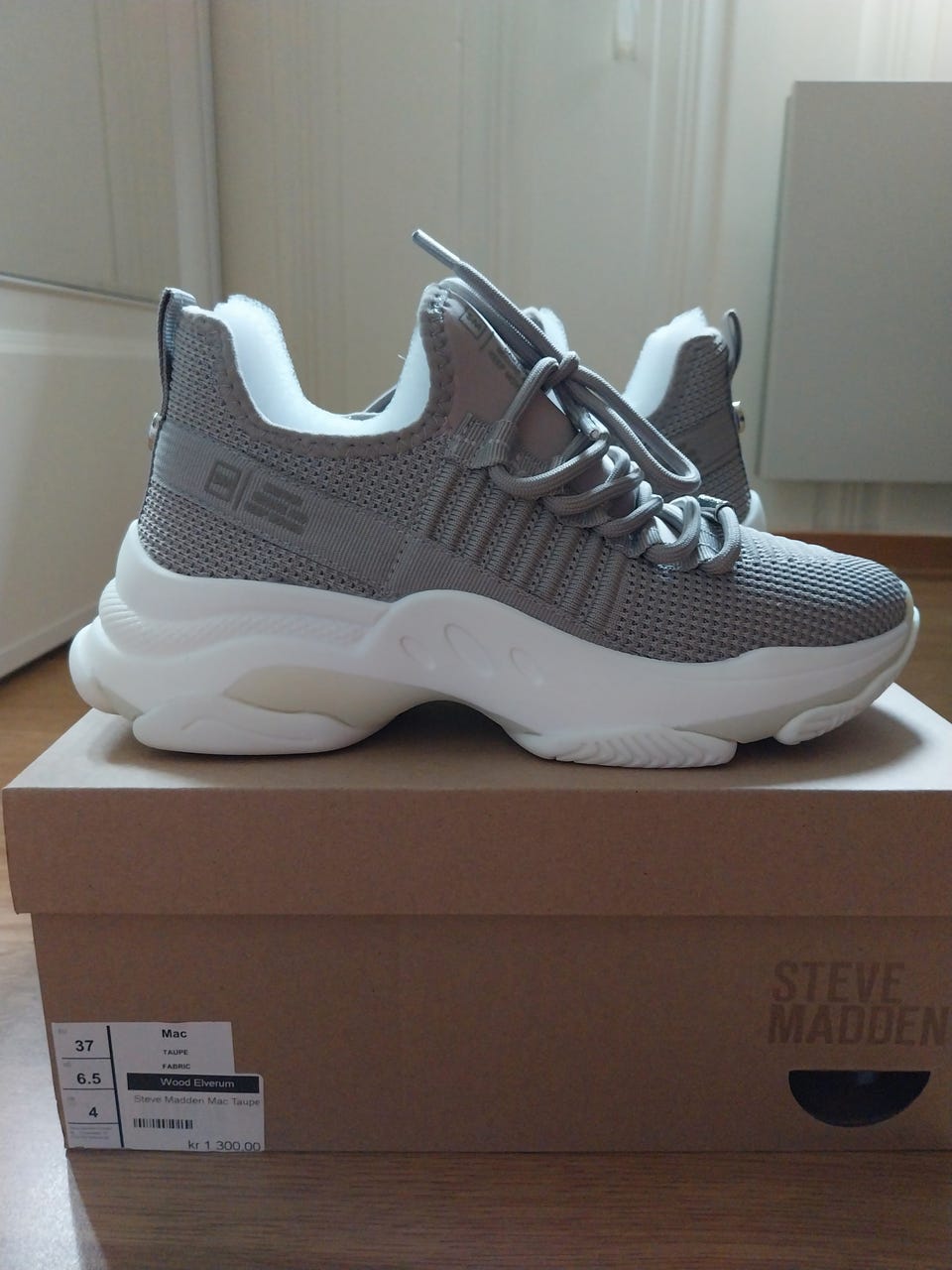 Steve Madden Mac Taupe Steve Madden Mac Sneaker Taupe