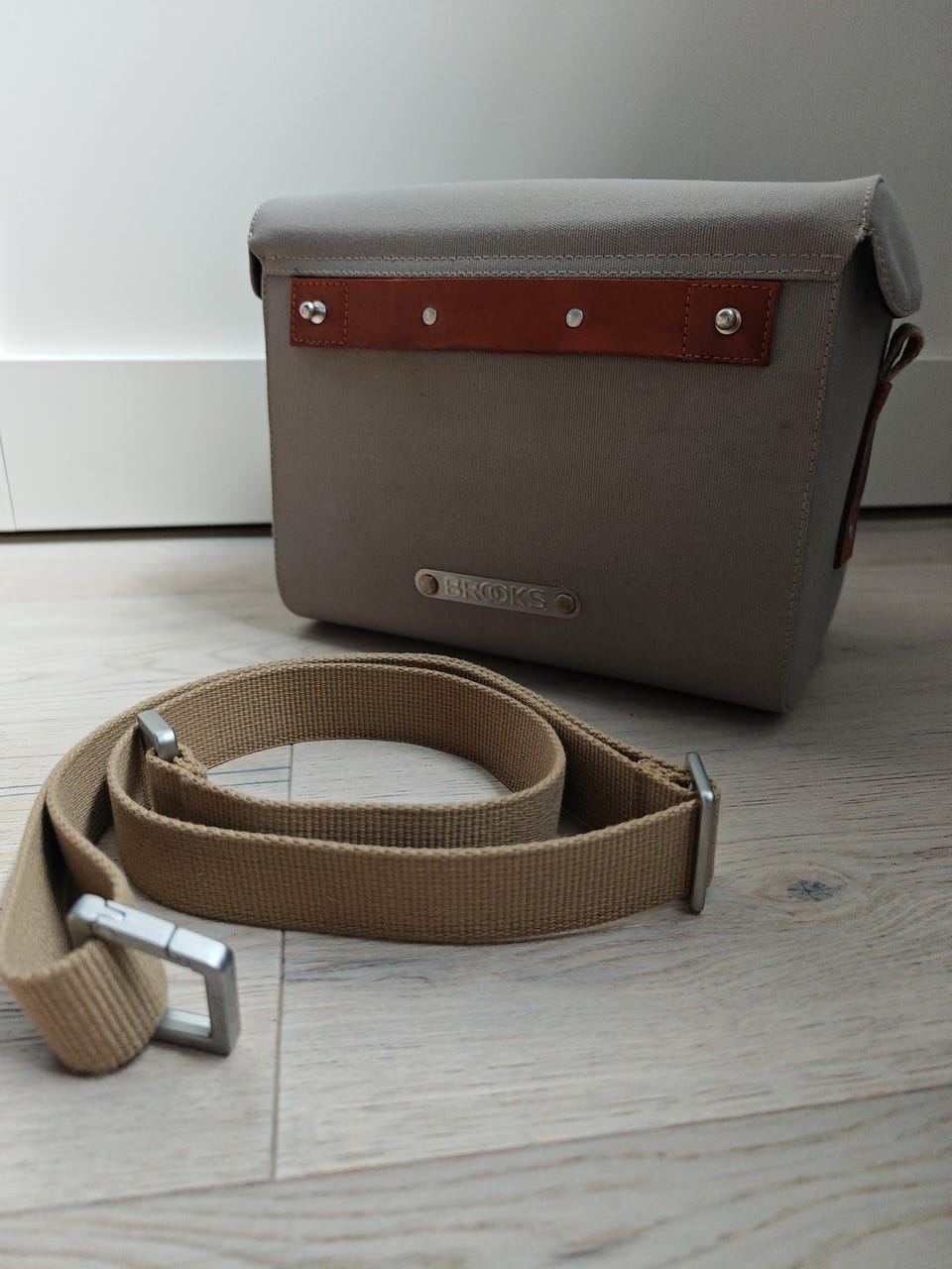 アクセサリー BROOKS ISLE OF SKYE HANDLEBAR BAG BROOKS】 ISLE OF SKYE HANDLEBAR BAG BLACK | Humhumhug Online