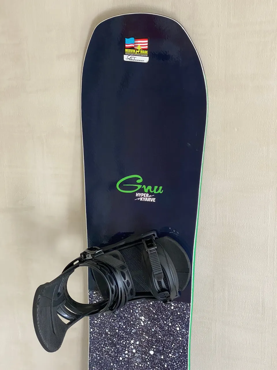 GNU Hyperkyarve 157 Snowboard | FINN-torget