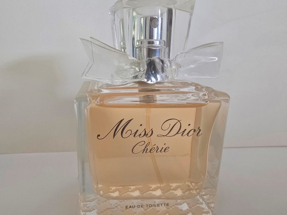 廃盤Miss Dior Chérie Eau de Toilette 50ml Dior Miss Dior Cherie Eau de Toilette | Beautylish