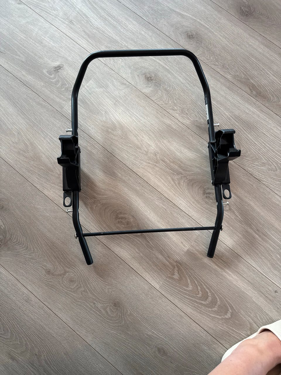 Emmaljunga Edge Duo Emmaljunga Besafe Adapter Carseat Adapter