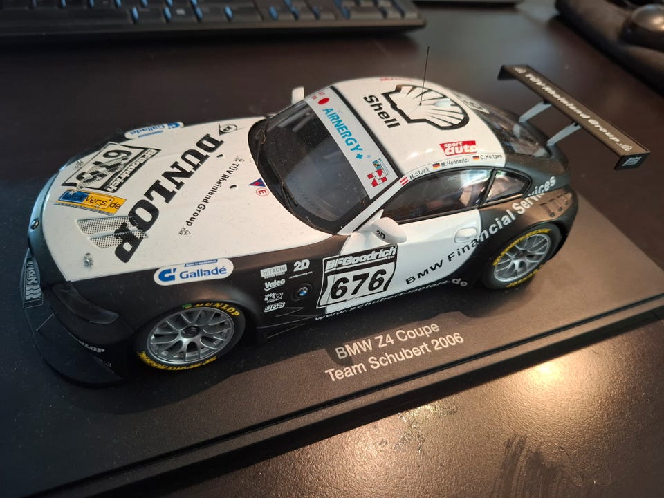 1/18 MINICHAMPS - BMW Z4 COUPE TEAM CHUBERT 2006 | FINN-torget