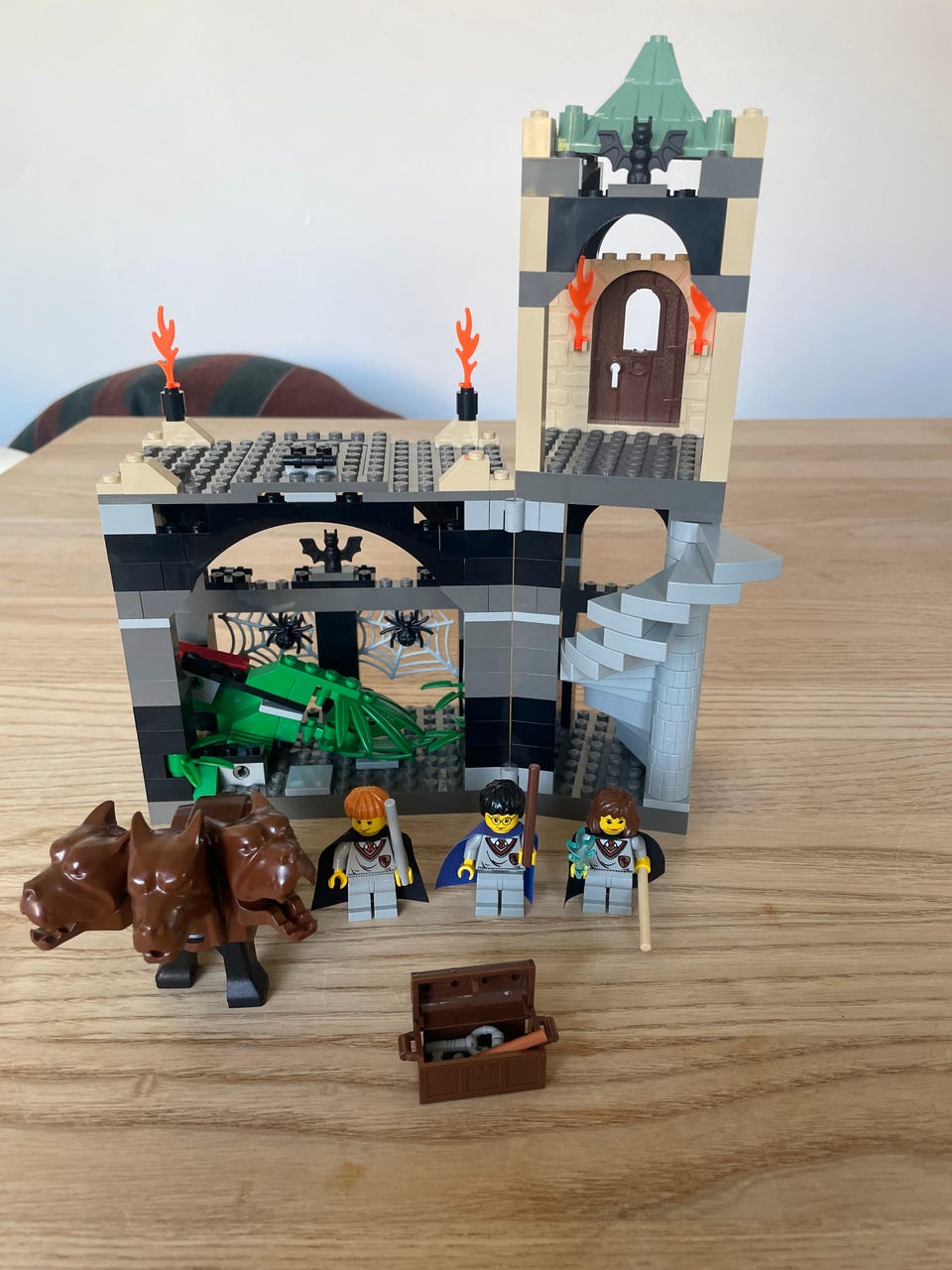 LEGO Harry Potter, 4706, Forbidden Corridor FINN-torget