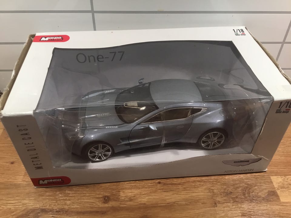 Aston Martin. One-77. Mondo. 1:18 | FINN-torget
