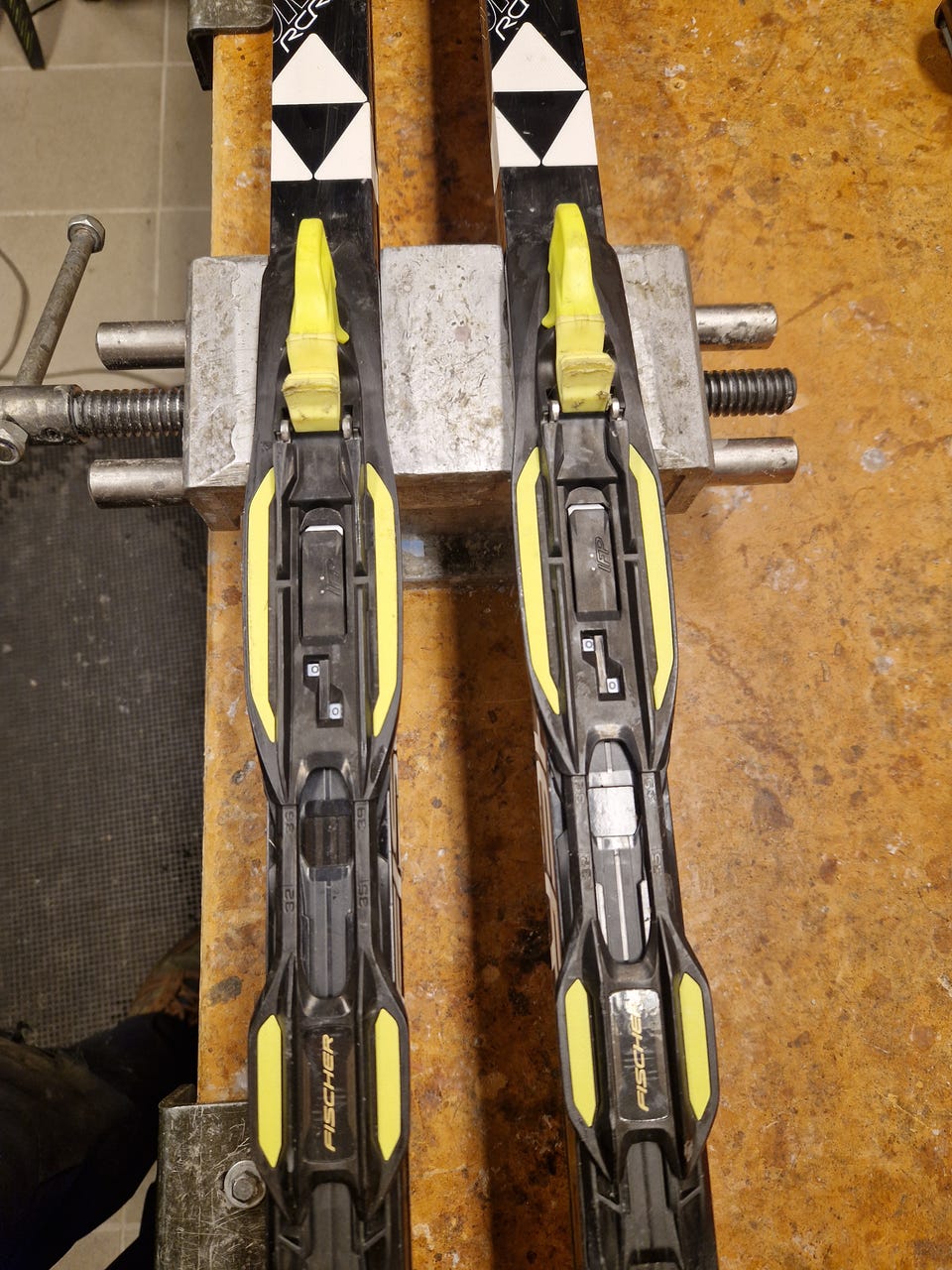 さらに値下げ！FISCHER RCR UNIVERSAL 157センチ Fischer RCR Universal , kombiski. 157 cm | FINN-torget