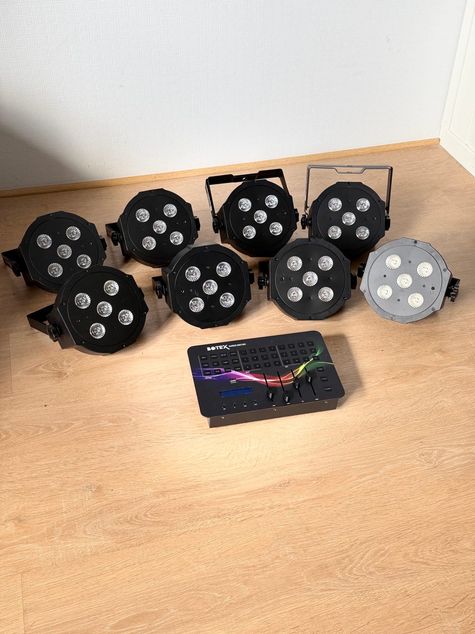 Product image 12 of 28