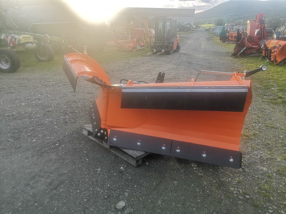 Pronar PUV 3300M vikplog 2024 – bilde 7 av 8