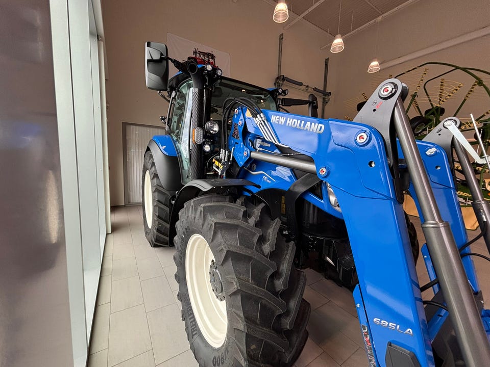 New Holland T5.140 AC 2025 – bilde 2 av 8