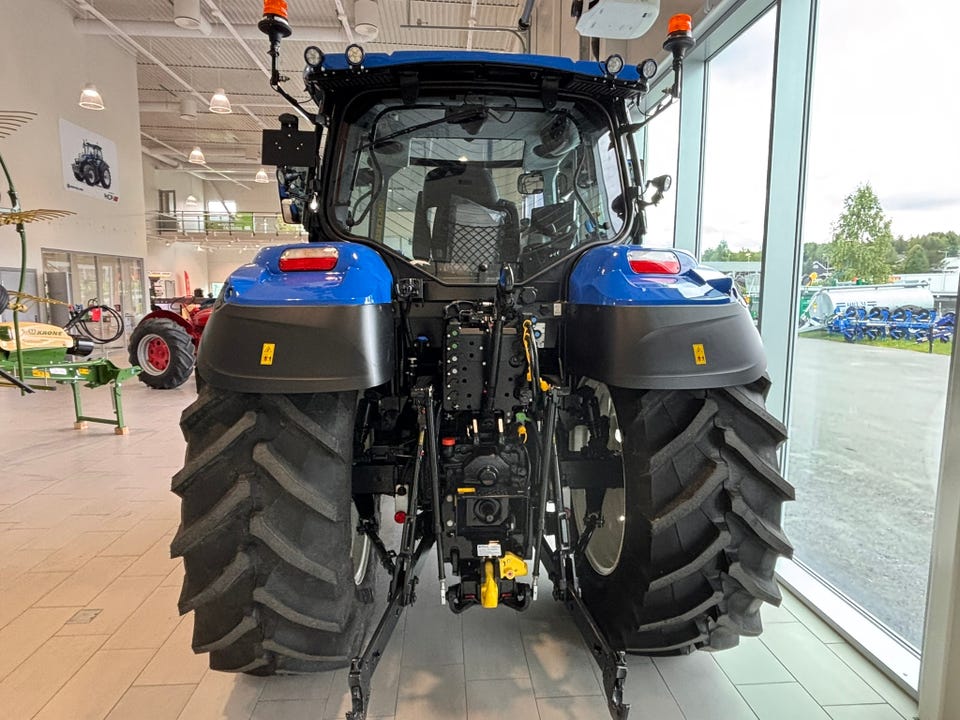 New Holland T5.140 AC 2025 – bilde 7 av 8
