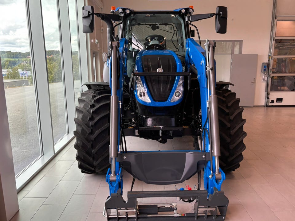 New Holland T5.140 AC 2025 – bilde 3 av 8