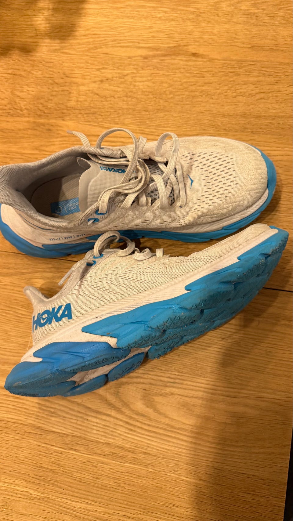 Hoka One One Clifton Edge Løpesko Dame 37 Hvit og Blå FINN-torget