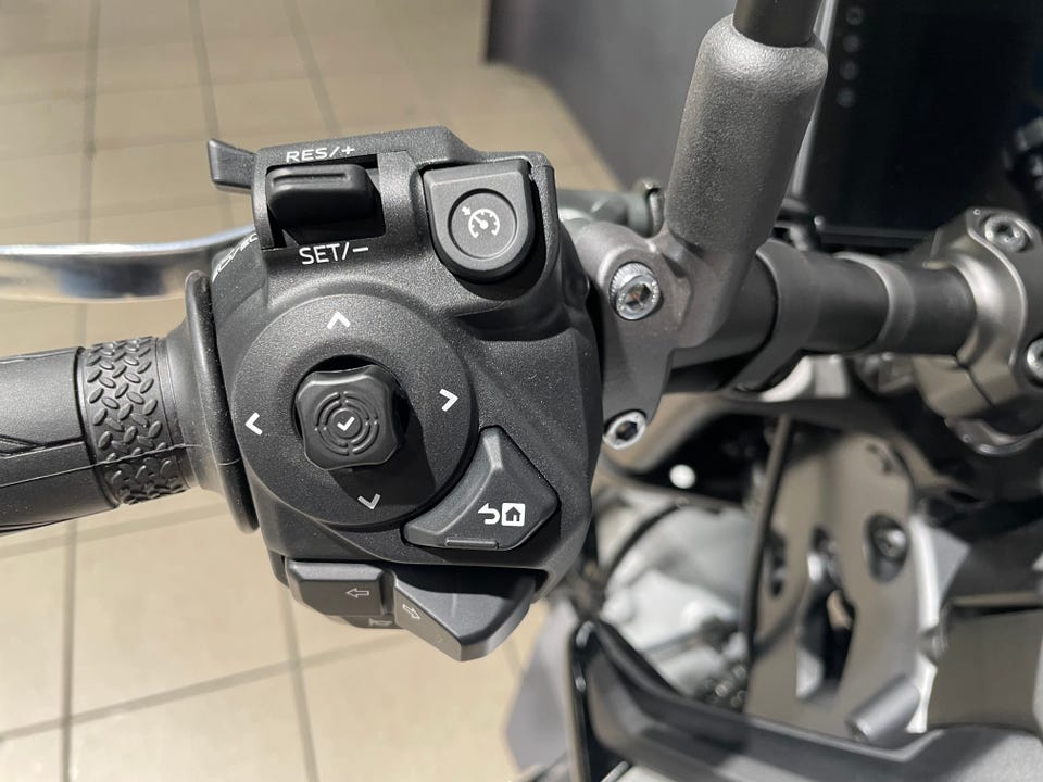 Speedmc brukt motorsykkel bildekarusell nummer 30