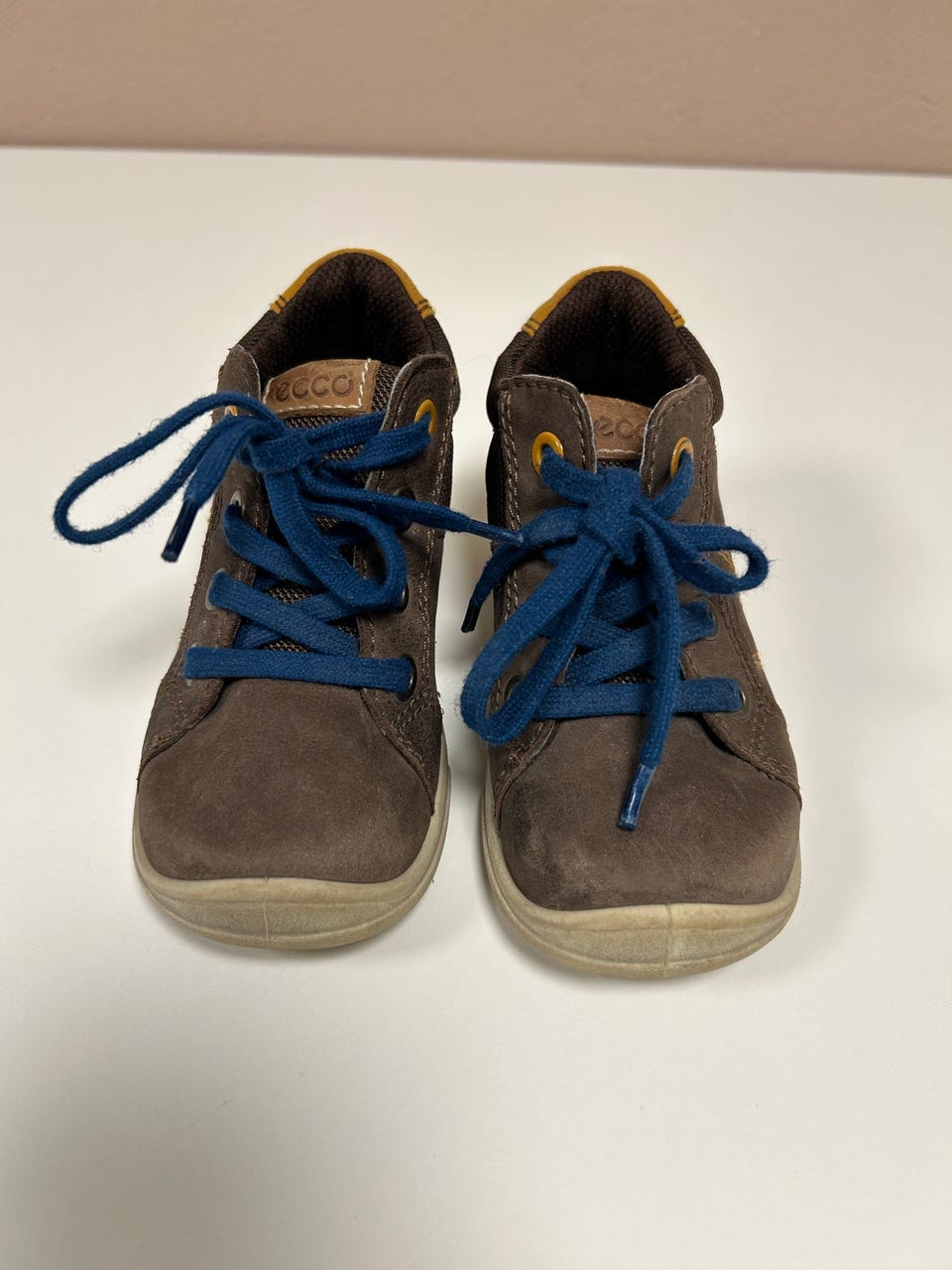 ECCO Barne Sko Unisex Størrelse 22 Brun med Blå Snøring FINN-torget