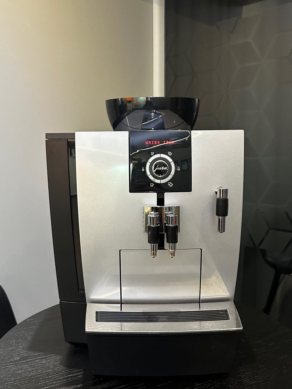 Coffee Maker Impressa Xj5 Professional Jura Xj5 Pro En Panne