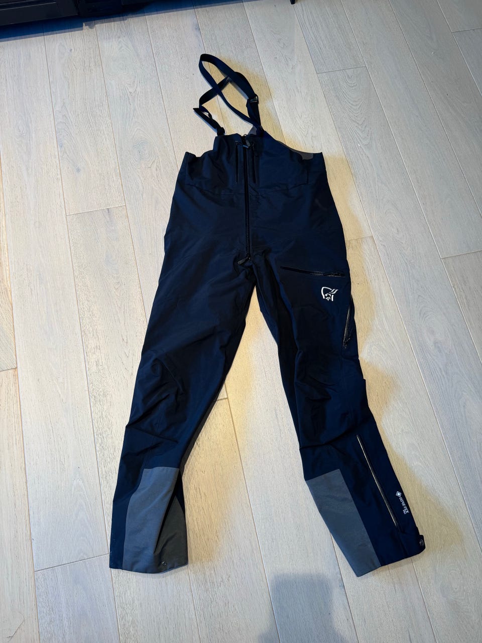 Norrøna Trollveggen Gore Tex Pro Bib Large herre | FINN-torget