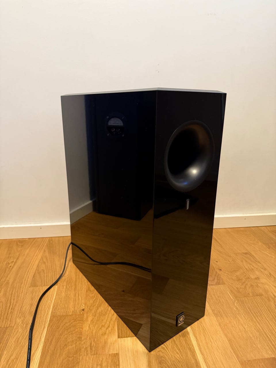 Yamaha NS-SW210 Subwoofer Svart | FINN-torget