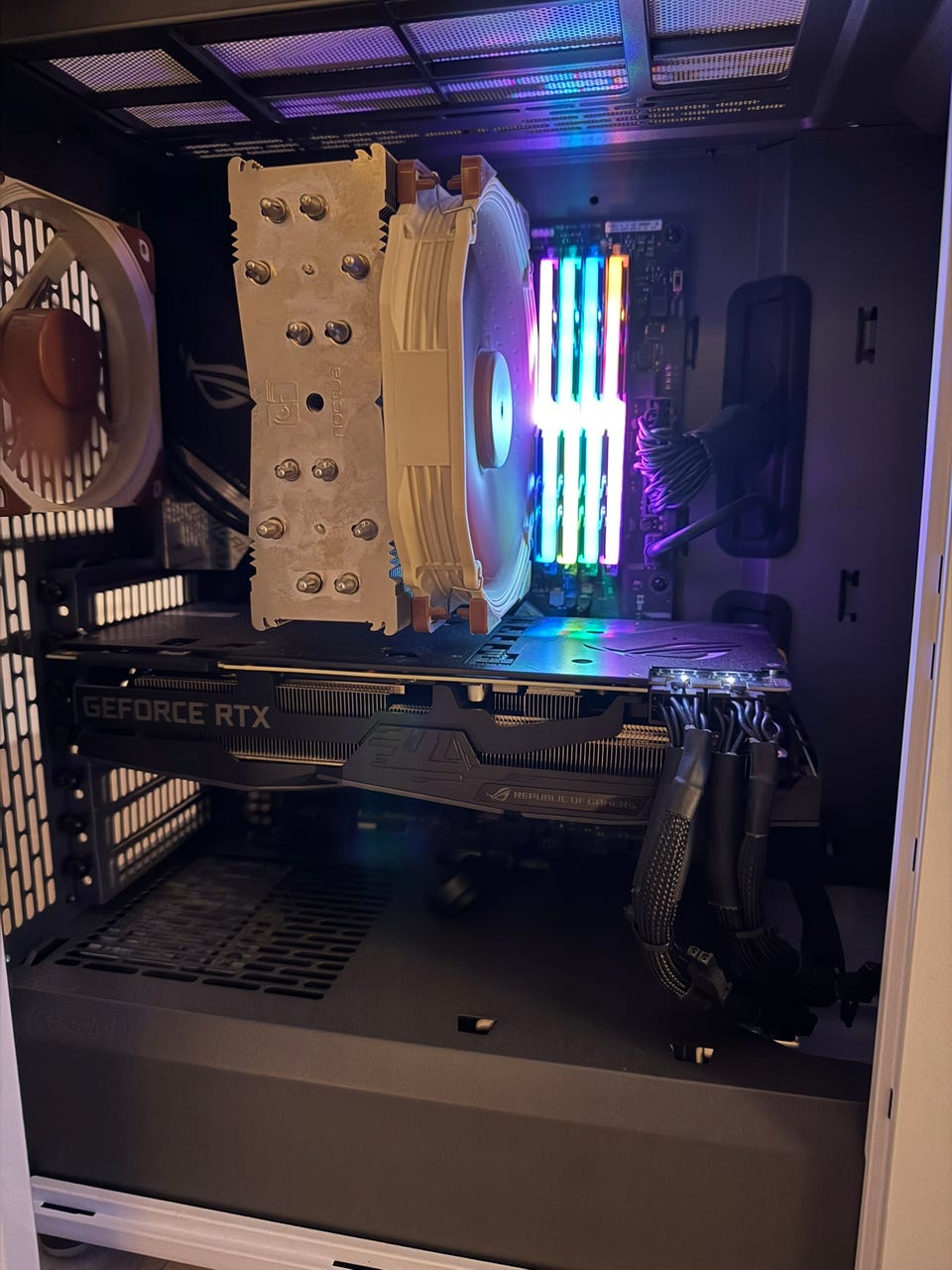 i7 9700K + ROG Strix Z390-F GAMING og 32GB minne | FINN-torget