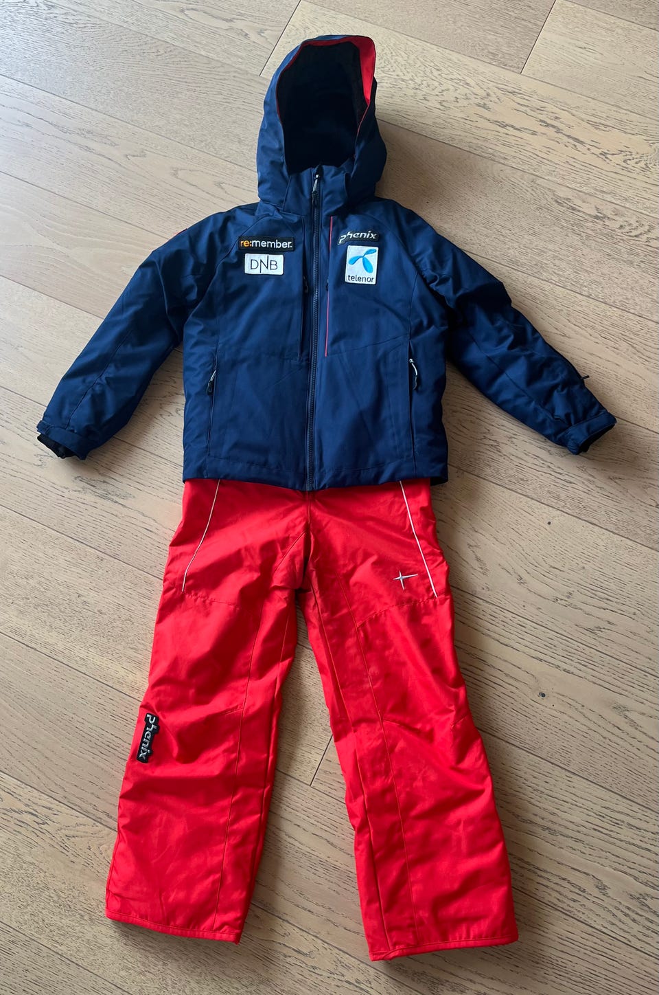 C 美良品 Phenix Norway Alpine Team パーカーミドラー d 良好 Phenix Norway Alpine Team パーカーミドラー phenix