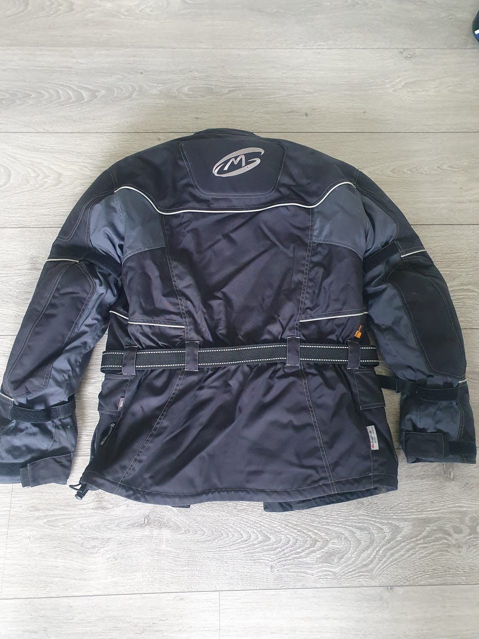 Product image 8 of 14